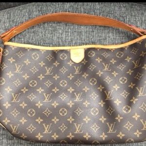 Louis Vuitton delightful monogram